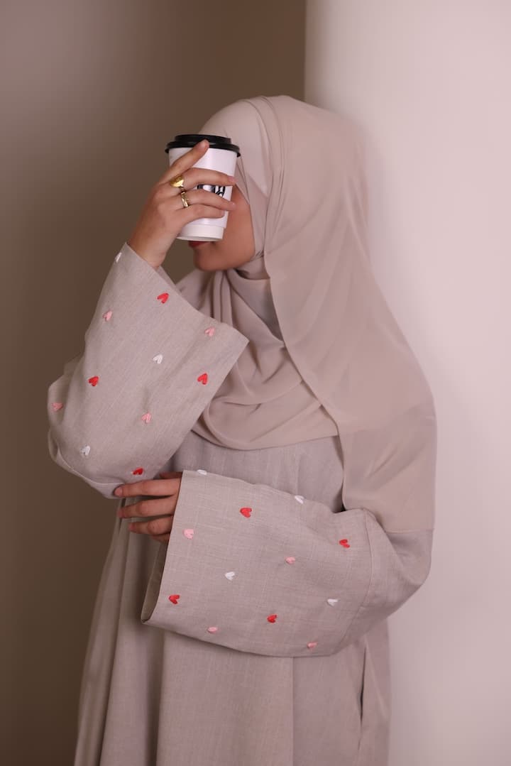 Linen Heart Closed Abaya